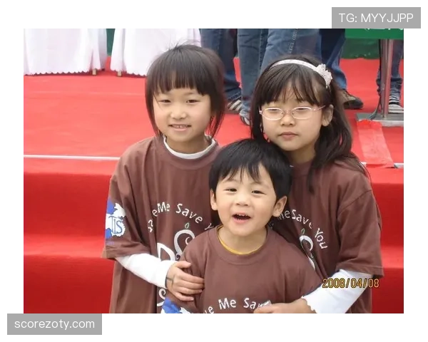 卡马文加与加维：新生代中场核心的成长轨迹与战术适配性对比分析